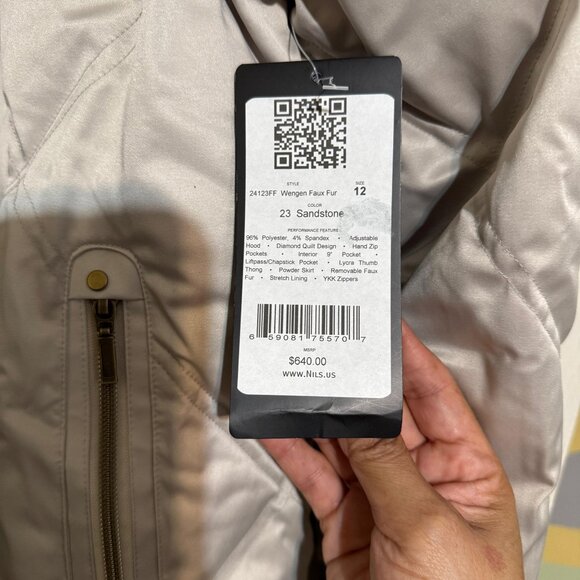 Nils Women’s Wengen Faux Fur Jacket NWT - Picture 5 of 6